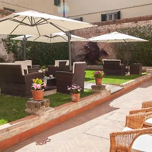 Bed & Breakfast La Corte Di Lisa - Self Check In, Pisa